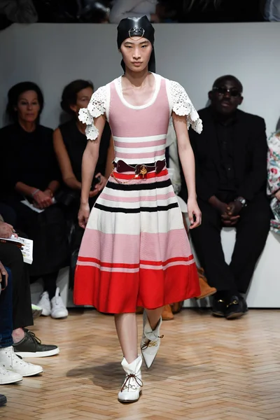 Look 43